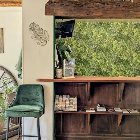 L'authentique فندق مبيت وإفطار 2*