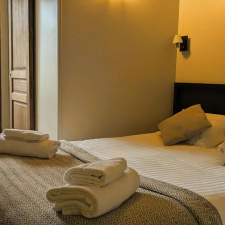 L'authentique فندق مبيت وإفطار Beaumont-le-Roger