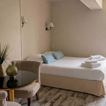 L'authentique فندق مبيت وإفطار