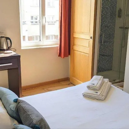 L'authentique فندق مبيت وإفطار 2*