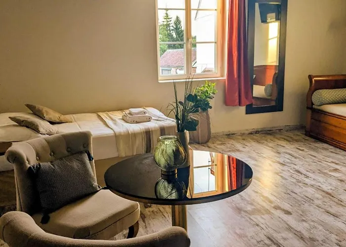 Bed & Breakfast L'authentique Beaumont-le-Roger