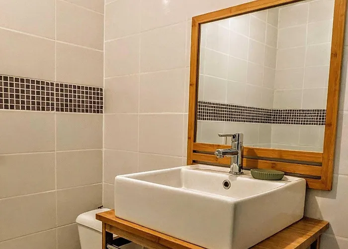 Bed & Breakfast L'authentique 2*